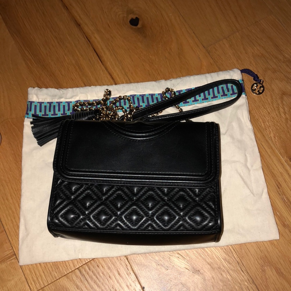 Tory Burch Fleming Small Convertible Shoulder Bag